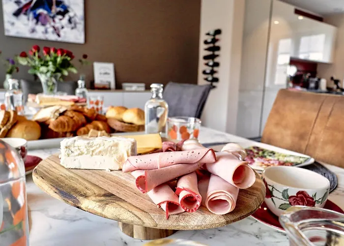 Le Relais De Lou Nocleg ze śniadaniem 3*